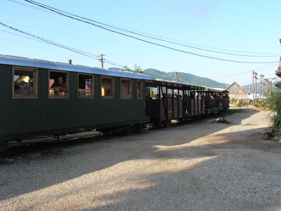 2009-08-26 07-33-31_1.JPG - 2009-RO  Viseu de Sus -- Wassertalbahn